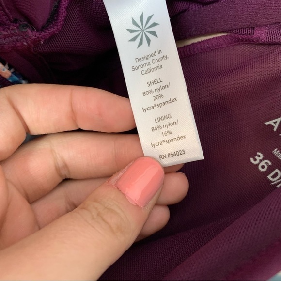 [Athleta] Women's Floral Geometric Ruched Built In Bra Sleeveless Tank Top - Picture 5 of 8